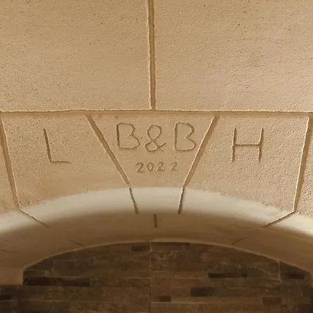 Bed & Breakfast Little House