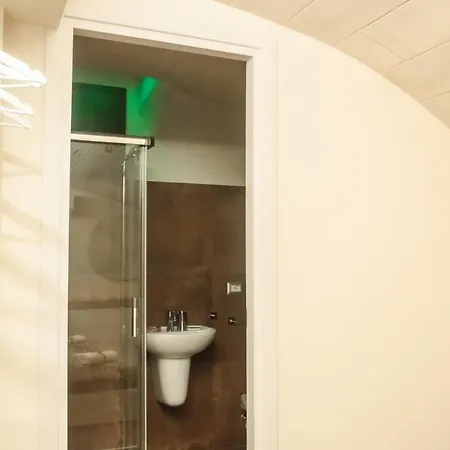 Little House אלטאמורה