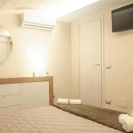 Bed & Breakfast Little House 3*